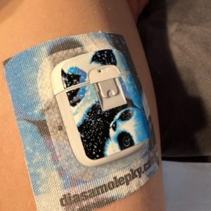 Náplasti: pod / kolem / na senzor